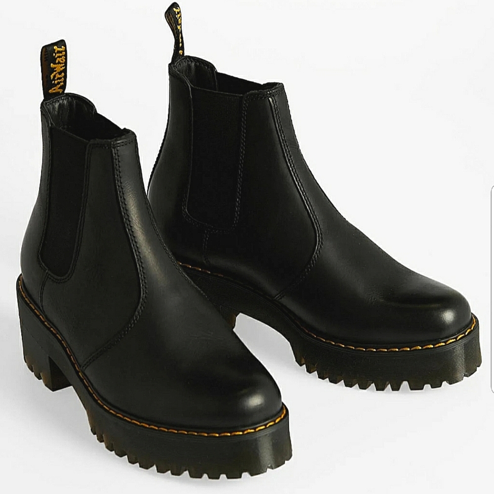 Dr Martens Rometty Black Leather Heeled Chelsea Boots | size 8